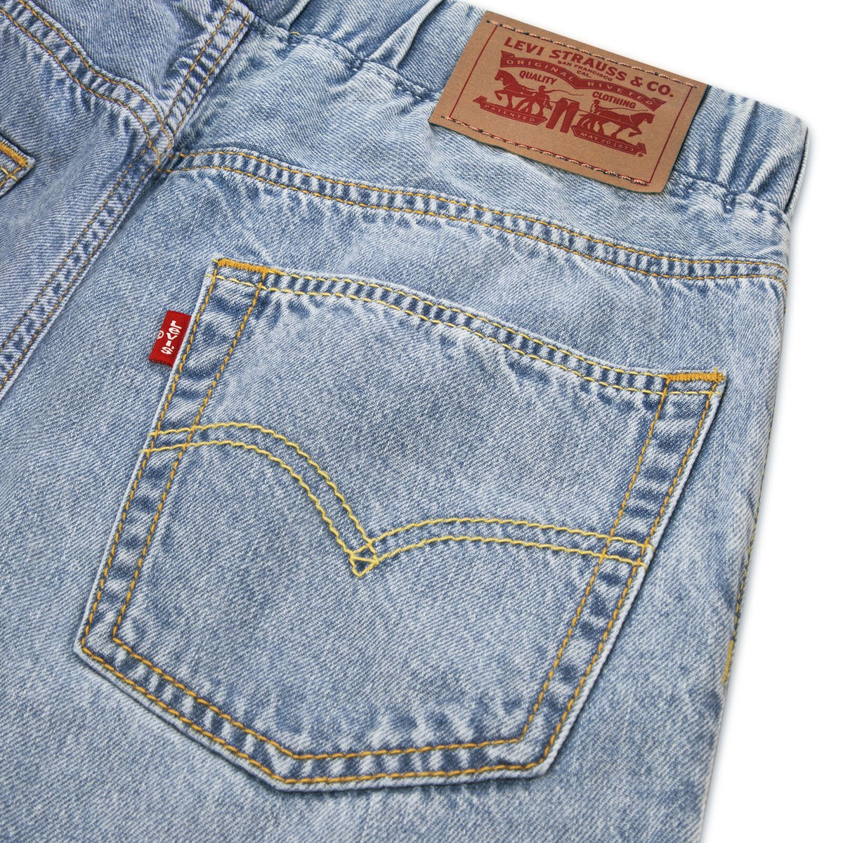 Jean Pull on stay loose taper Levi's